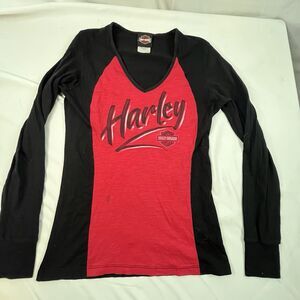 Harley Davidson Shirt Women's Medium Red Long Sleeve Pensacola Florida Read